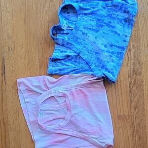 2 old navy active tanks